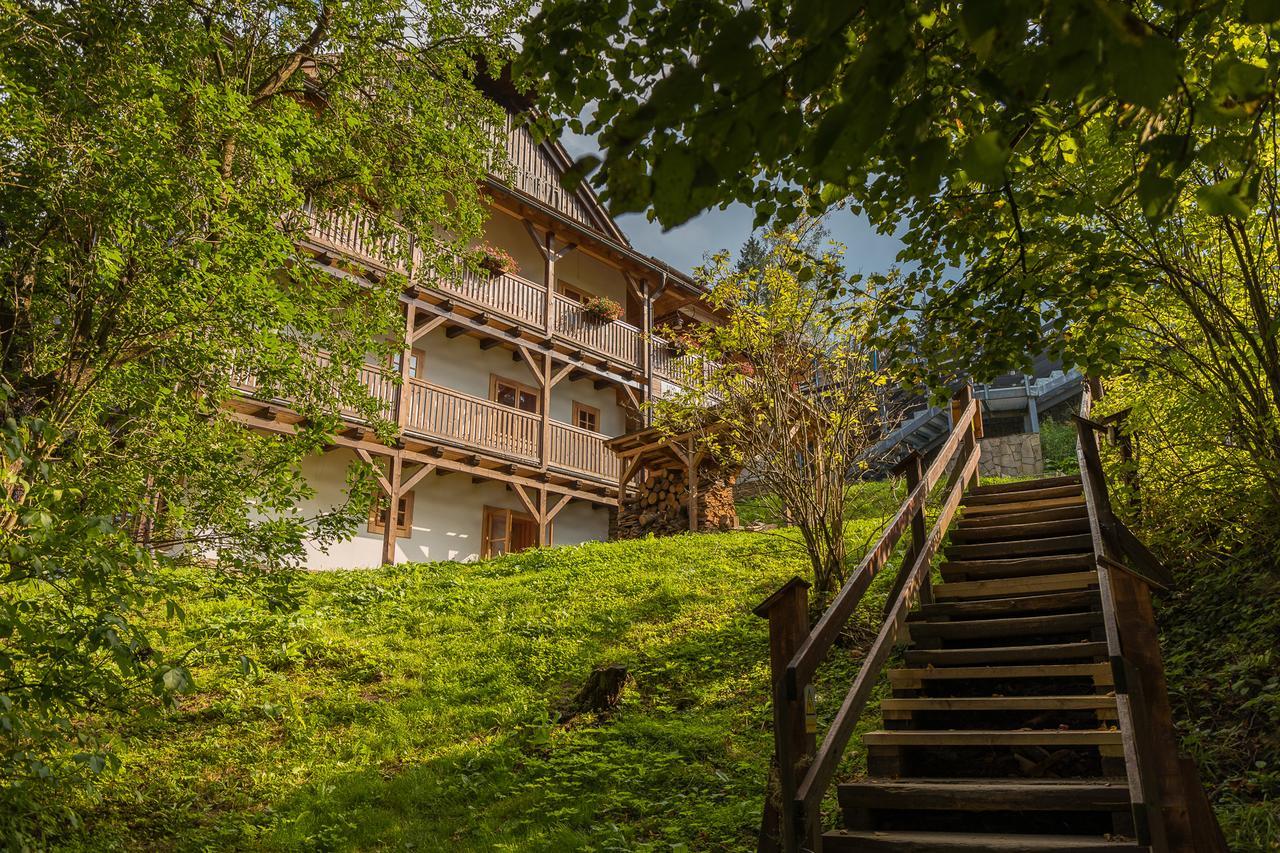 Valasske Chalupy Kycerka Velké Karlovice Exterior photo